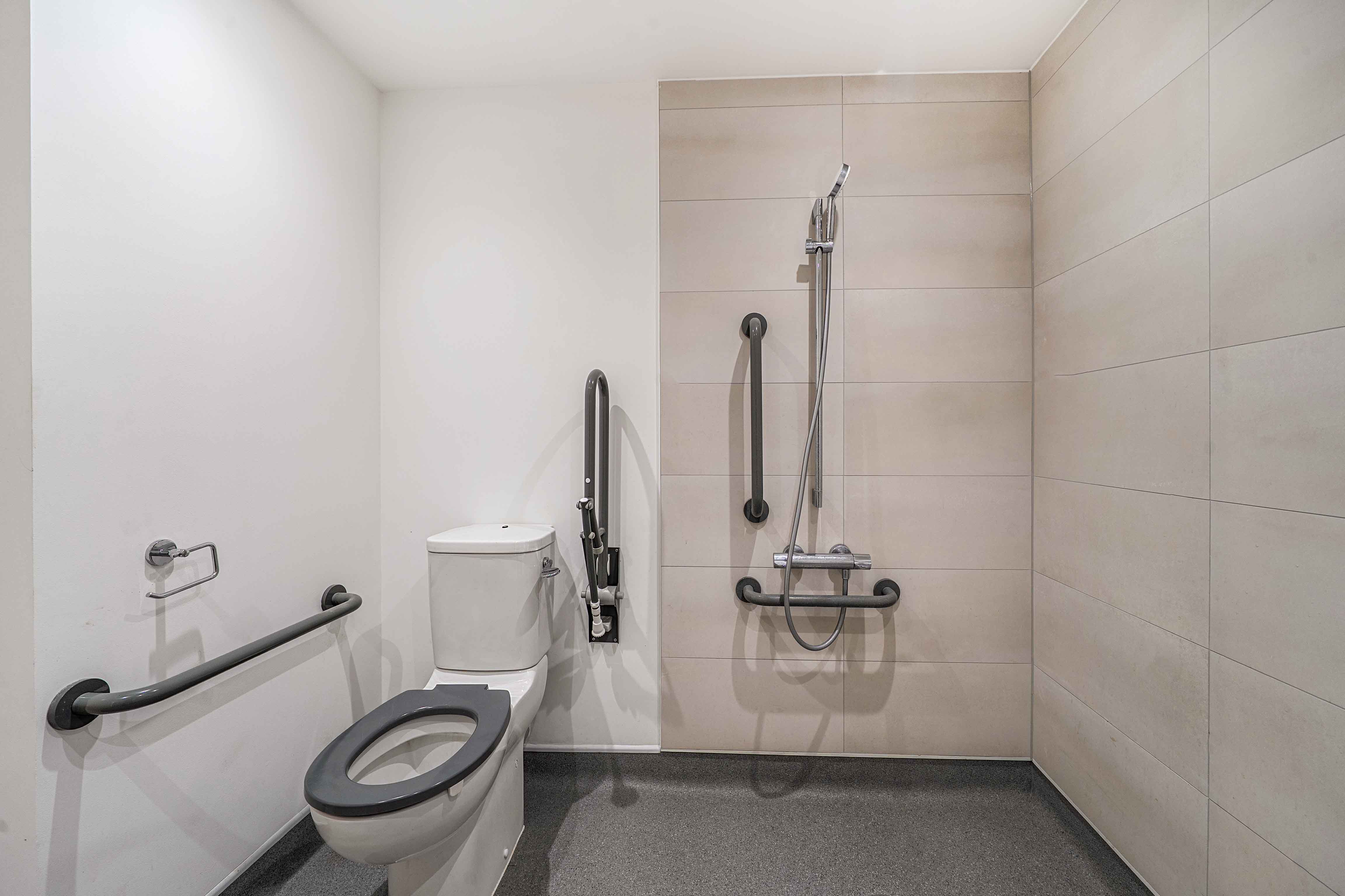 Union Yard Bathroom 2